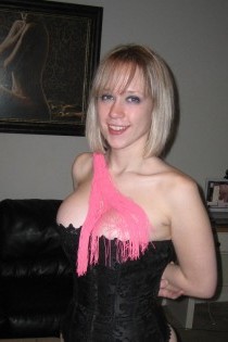 , 23  female escort, londonon