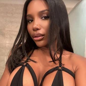 Catalina, 24 Mixed female escort, London ON