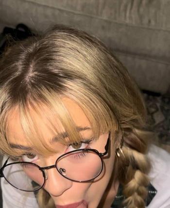 anna, 22 Caucasian/White female escort, London ON