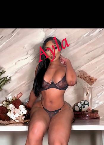 Ayla, 23 Mixed female escort, London ON